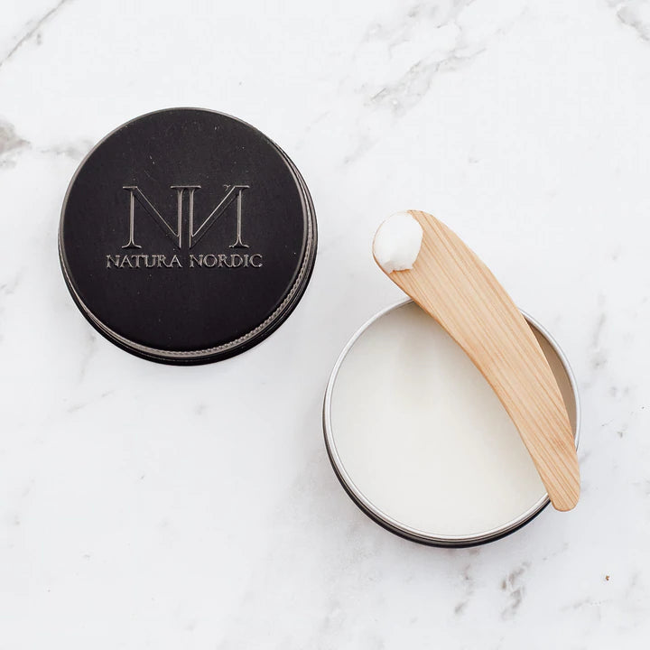 Melbourne Duftfri er - som du måske havde gættet - uden æteriske olier og dermed parfumefri. Den er derfor perfekt til personer som har parfumeallergi eller generelt har følsom hud ved brug af produkter med duft i.