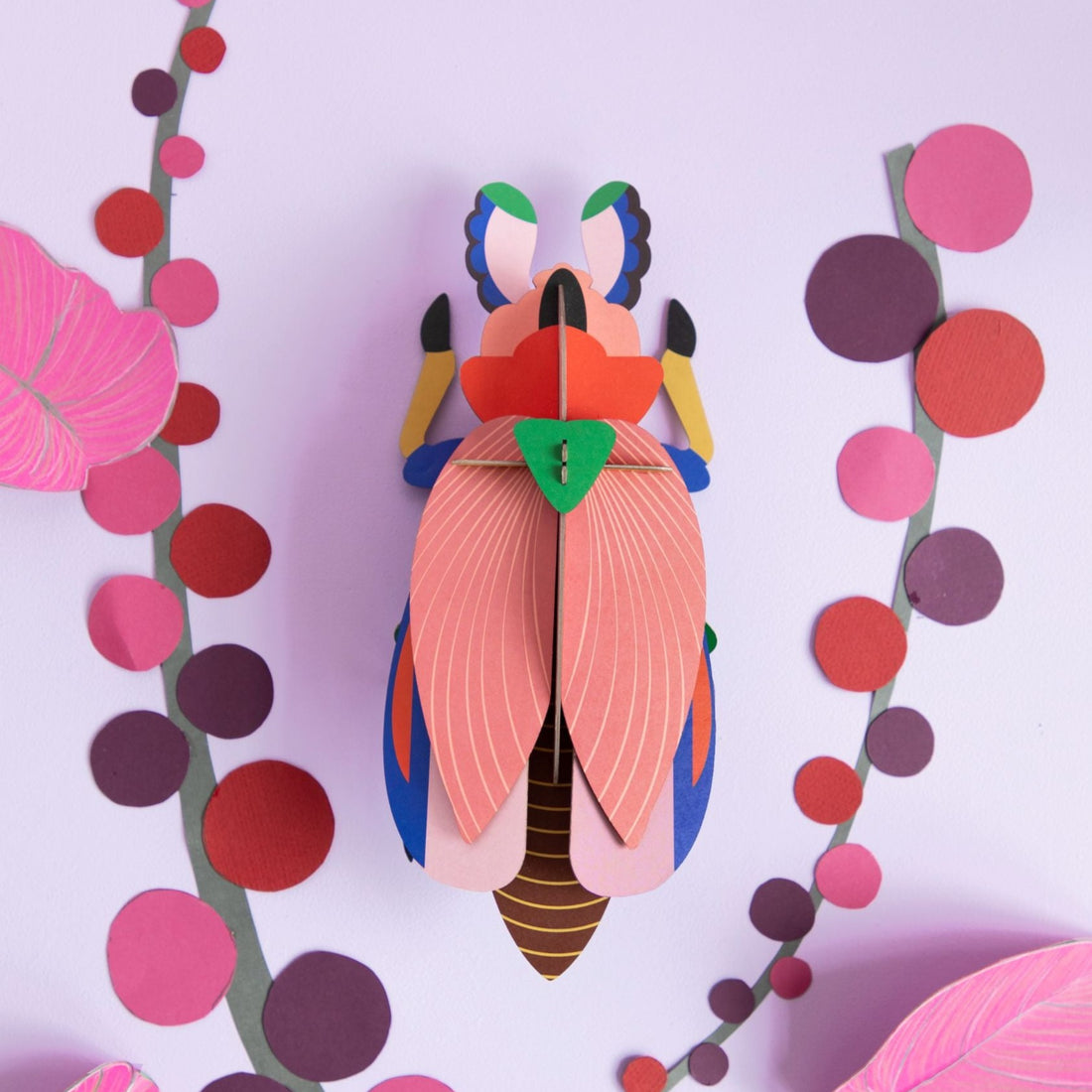 Studio Roof, Giant Lady Beetle, dekorativ vægkunst