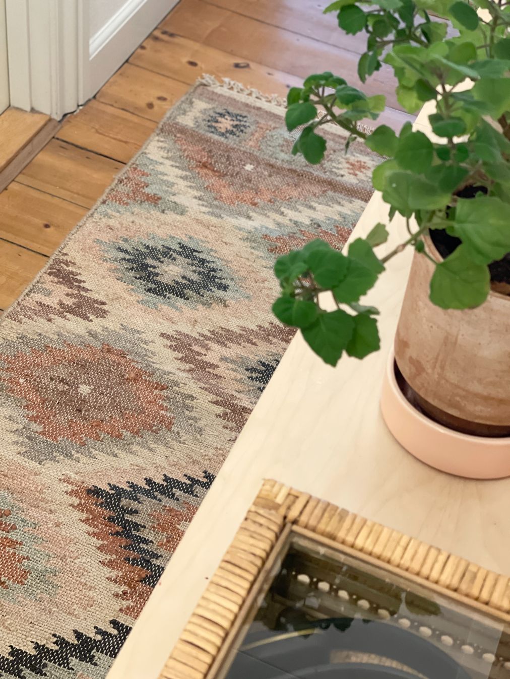 Puebla jute kelim løber fra LIV Interior